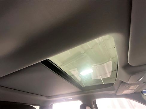 Used 2022 Ford F150 Lariat w/ Equipment Group 502A High image 45