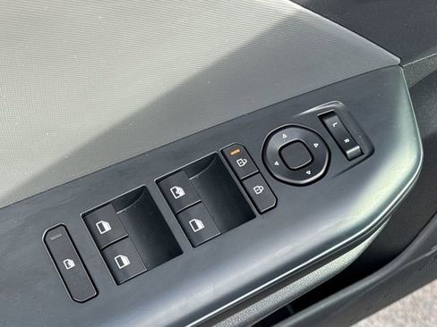 Certified 2025 Kia K4 LXS image 16