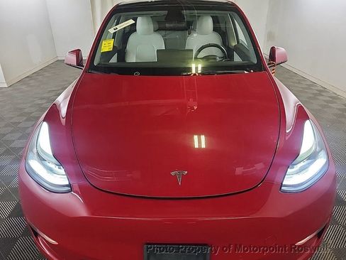 Used 2021 Tesla Model Y Performance image 19