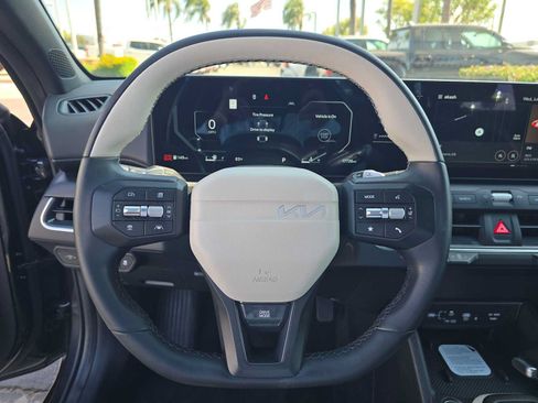 Used 2025 Kia K4 GT-Line FWD image 24