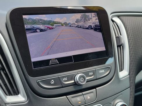Used 2024 Chevrolet Malibu LT FWD image 30