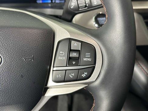 New 2025 Ford Explorer Active w/ Active Comfort Package image 27