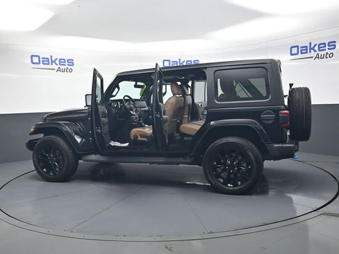 Used 2023 Jeep Wrangler Unlimited Sahara w/ Cold Weather Group AWD/4WD image 56