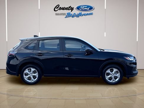 Used 2025 Honda HR-V LX image 24