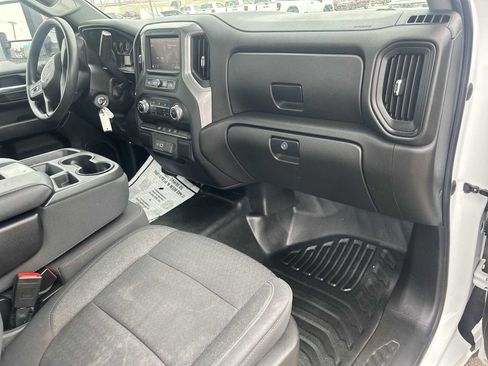 Used 2022 GMC Sierra 2500 Pro w/ Fleet Convenience Package image 24