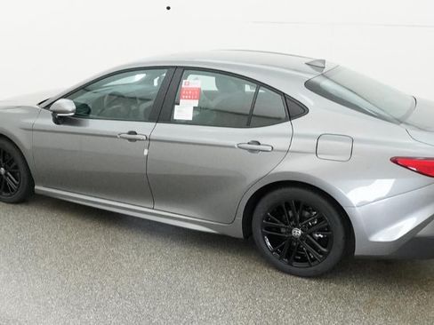 New 2026 Toyota Camry SE FWD image 8