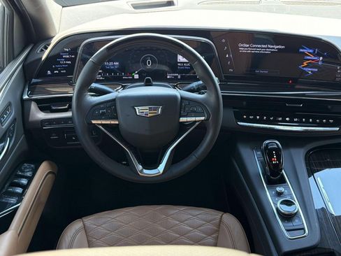 Certified 2023 Cadillac Escalade Premium Luxury w/ Performance Package AWD/4WD image 27