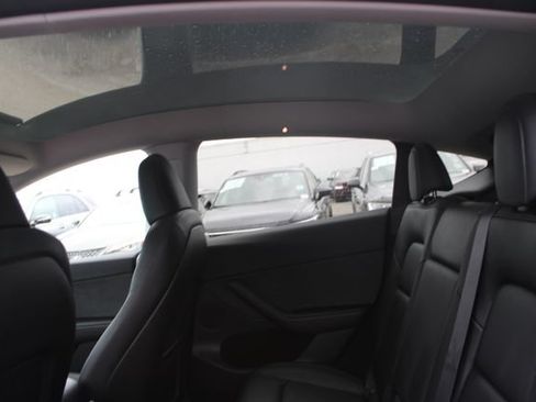 Used 2023 Tesla Model Y Long Range AWD/4WD image 31
