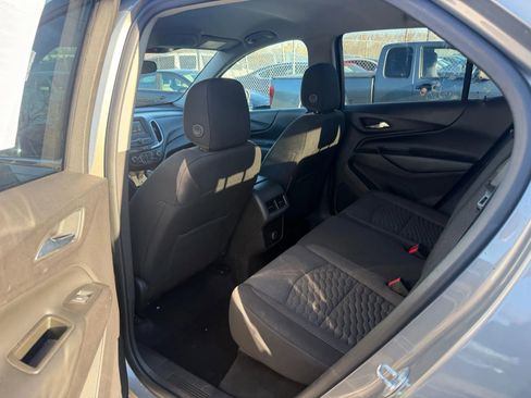 Used 2018 Chevrolet Equinox LT image 28