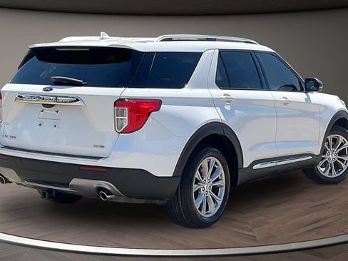 Used 2020 Ford Explorer Limited AWD/4WD image 2