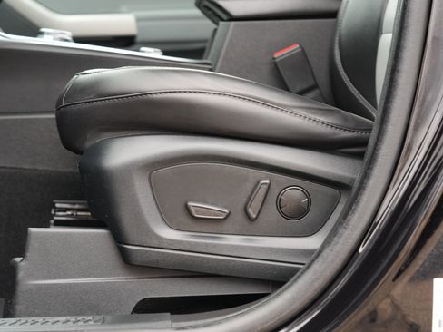 Used 2023 Ford Explorer XLT w/ Equipment Group 202A image 19