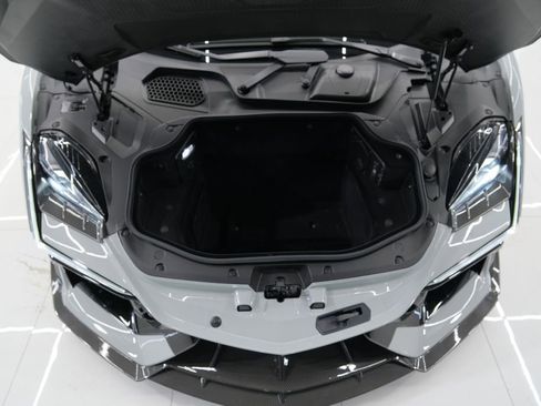 Used 2025 Lamborghini Revuelto image 46