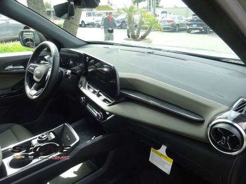 New 2026 Chevrolet Equinox LT w/ Convenience Package II image 15