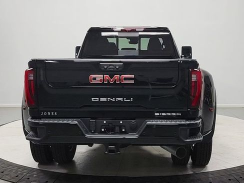 Used 2025 GMC Sierra 3500 Denali w/ Denali Reserve Package AWD/4WD image 6