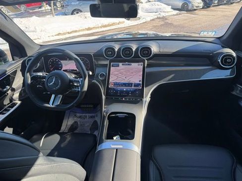 Used 2024 Mercedes-Benz GLC 300 4MATIC image 43
