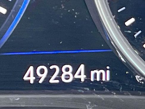 Used 2022 Buick Enclave Premium w/ Experience Buick Package image 24