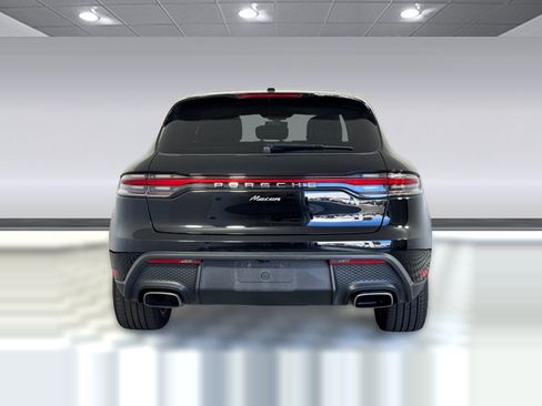 Used 2024 Porsche Macan AWD/4WD image 10