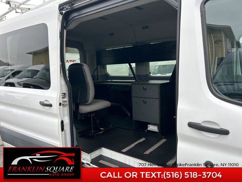 Used 2016 Ford Transit 150 XLT image 36