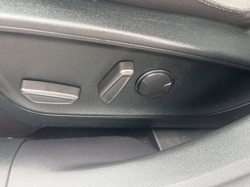 Used 2022 Ford Escape SE w/ Convenience Package image 17