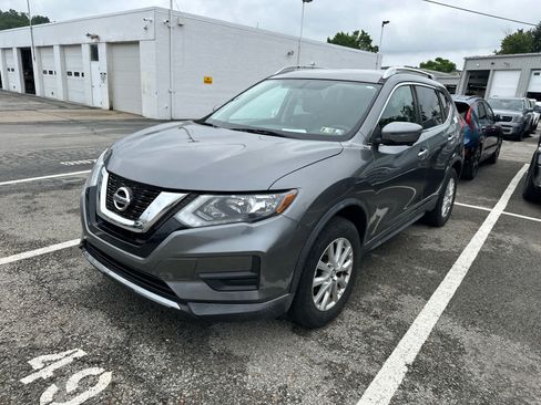 Used 2017 Nissan Rogue SV w/ SV Premium Package AWD/4WD image 1