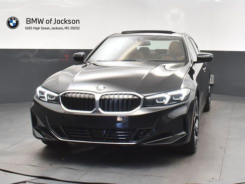 New 2026 BMW 330i Sedan w/ Convenience Package RWD image 10