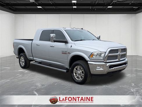Used 2018 RAM 2500 Laramie w/ Convenience Group image 7