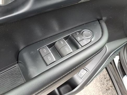 Used 2025 Buick Enclave Avenir AWD/4WD image 33