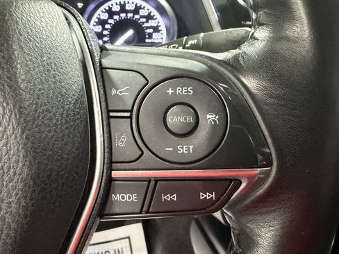 Used 2018 Toyota Camry XLE w/ Audio Package FWD image 16