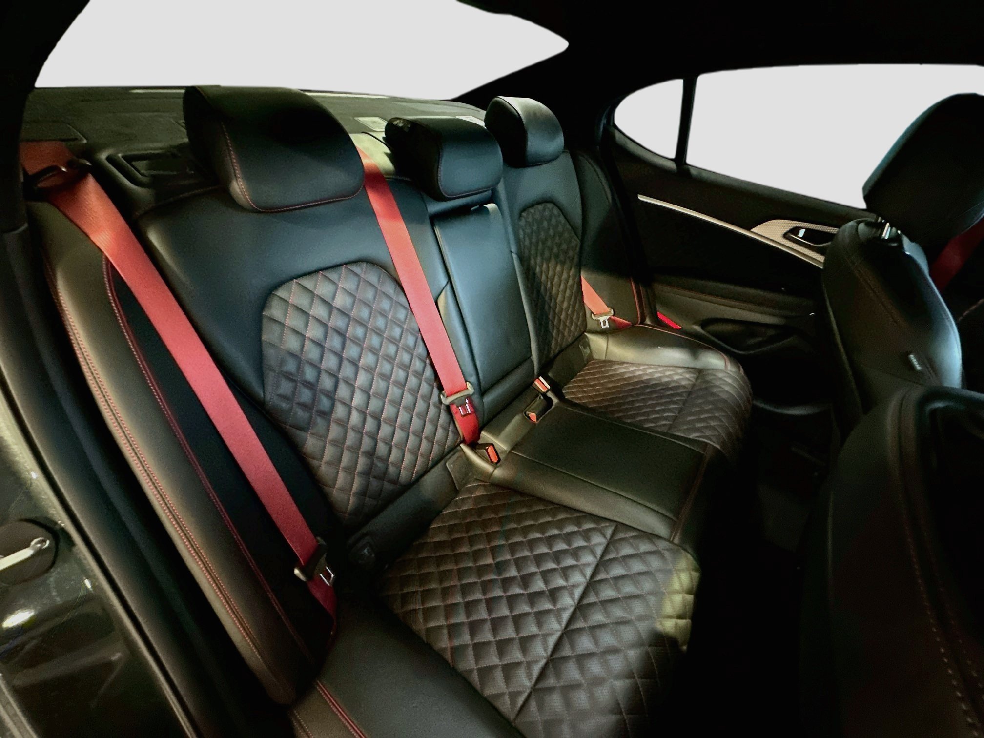 Used 2023 Genesis G70 3.3T w/ Sport Prestige Package RWD image 27