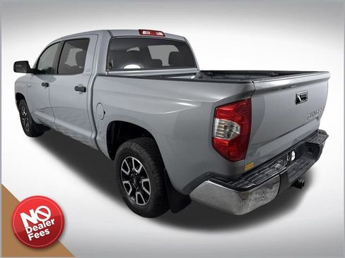 Used 2018 Toyota Tundra SR5 image 5