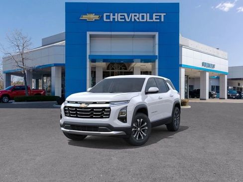 New 2026 Chevrolet Equinox LT image 8