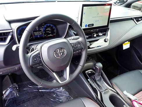 Used 2026 Toyota Corolla XSE FWD image 9