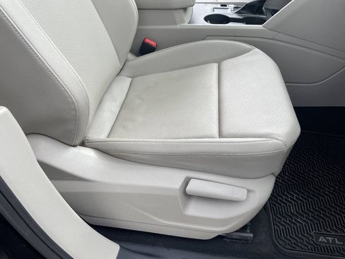 Used 2019 Volkswagen Atlas SE FWD image 44