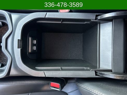 Used 2023 Toyota RAV4 XLE Premium image 25