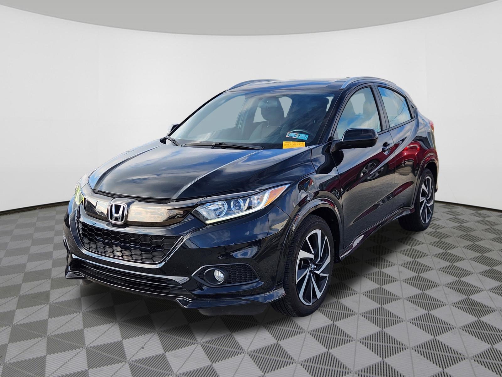 Used 2020 Honda HR-V Sport image 2