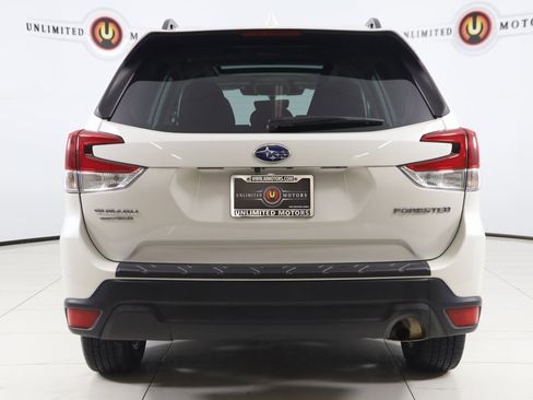 Used 2023 Subaru Forester Premium image 45