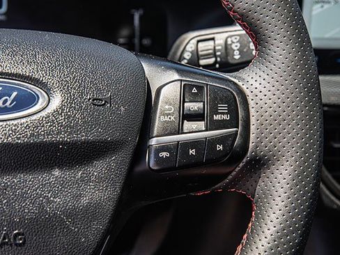 Used 2024 Ford Escape ST-Line w/ Tech Pack #1 AWD/4WD image 10