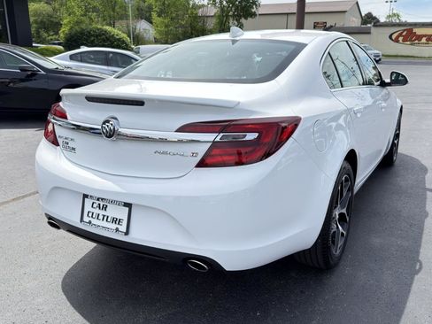 Used 2017 Buick Regal Sport Touring FWD image 16