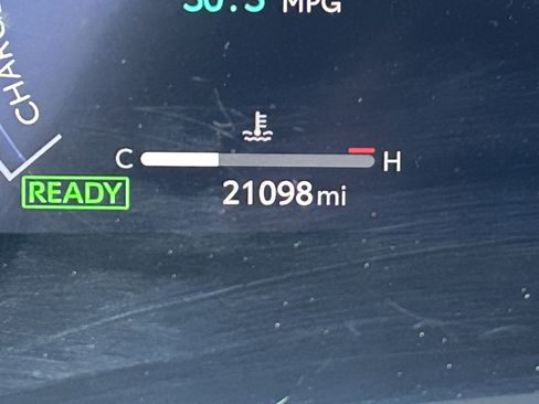 Used 2024 Toyota Highlander Platinum image 31