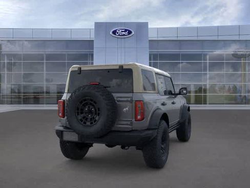 New 2026 Ford Bronco Badlands image 8