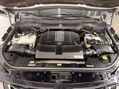 Used 2020 Land Rover Range Rover Long Wheelbase HSE image 11