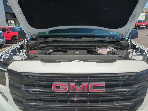 New 2026 GMC Sierra 1500 Elevation image 17