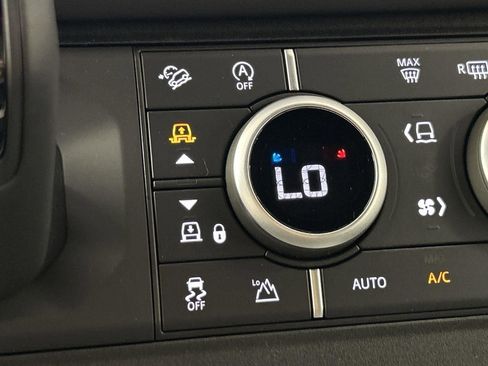 New 2025 Land Rover Defender 130 S image 19