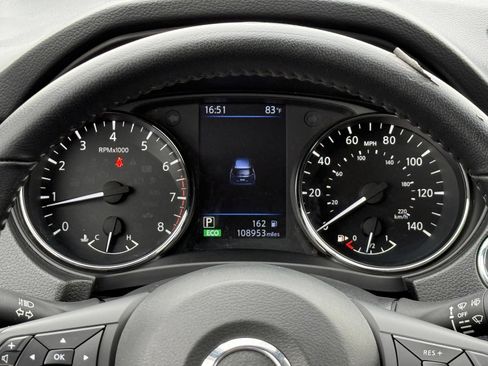 Used 2020 Nissan Rogue SV AWD/4WD image 31
