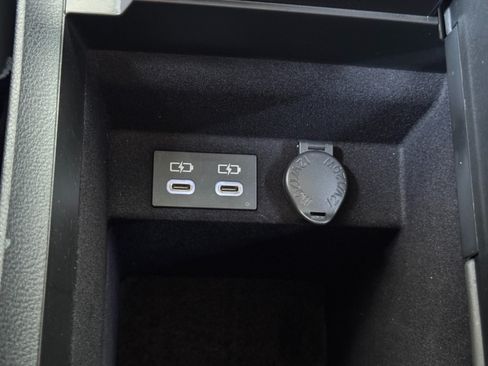Used 2024 Lexus ES 300h w/ Accessory Package (Z2) FWD image 35