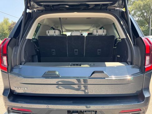 Used 2025 Ford Expedition Active AWD/4WD image 11