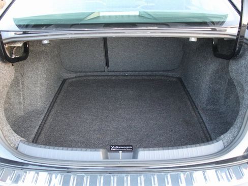 Used 2019 Volkswagen Jetta SE image 19