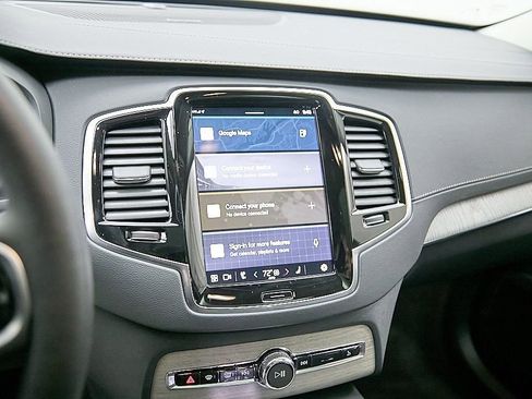 Certified 2025 Volvo XC90 T8 Ultra w/ Protection Package Premier image 14