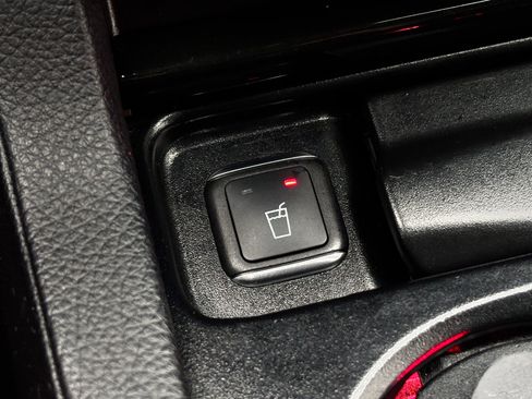 Used 2019 Mercedes-Benz GLS 450 4MATIC image 7