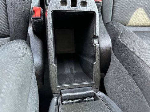 Used 2023 Jeep Renegade Latitude AWD/4WD image 18